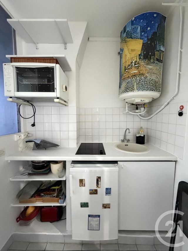 Appartement F2 à vendre - 2 pièces - 26.55 m2 - PARIS - 75011 - ILE-DE-FRANCE - Century 21 Parmentier - Saint Maur