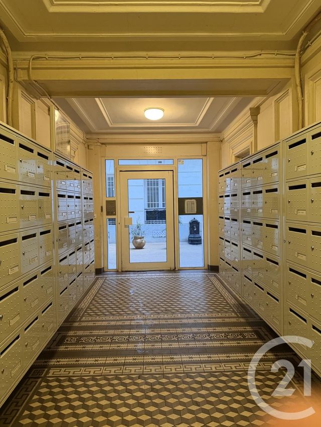 Appartement F2 à vendre - 2 pièces - 26.55 m2 - PARIS - 75011 - ILE-DE-FRANCE - Century 21 Parmentier - Saint Maur