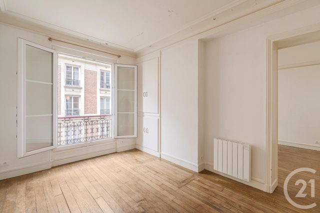 Afficher la photo en grand Appartement F2 à vendre - 2 pièces - 37.8 m2 - PARIS - 75011 - ILE-DE-FRANCE - Century 21 Parmentier - Saint Maur