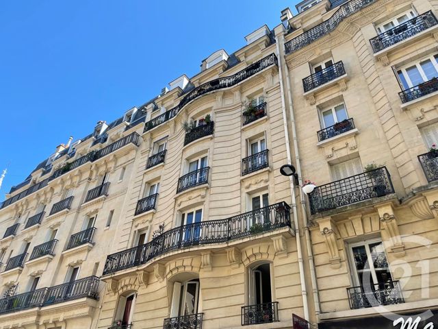  - PARIS - 