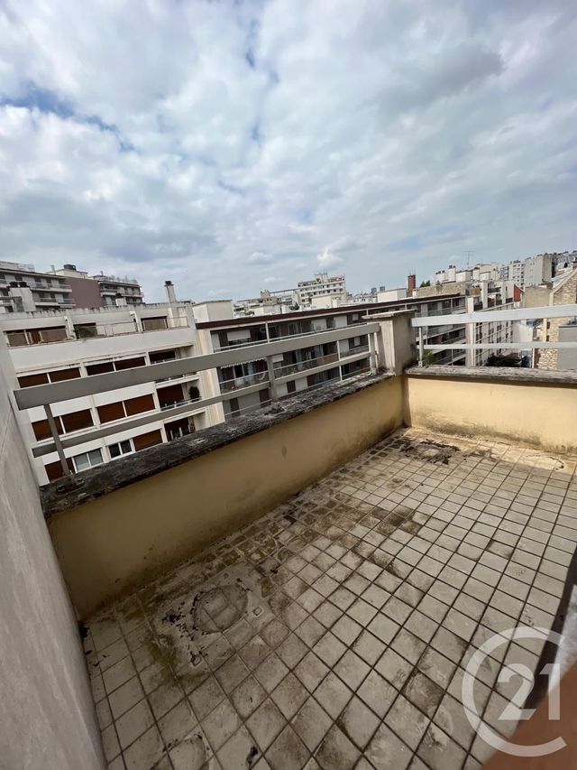  - PARIS - 