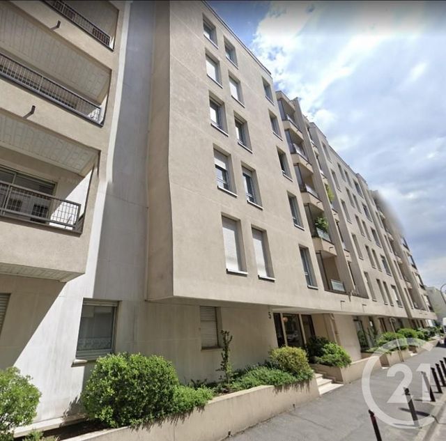 Appartement F4 à vendre - 4 pièces - 81.75 m2 - LE KREMLIN BICETRE - 94 - ILE-DE-FRANCE - Century 21 Parmentier - Saint Maur