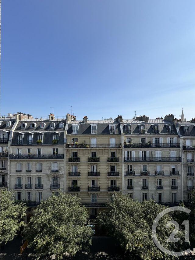  - PARIS - 