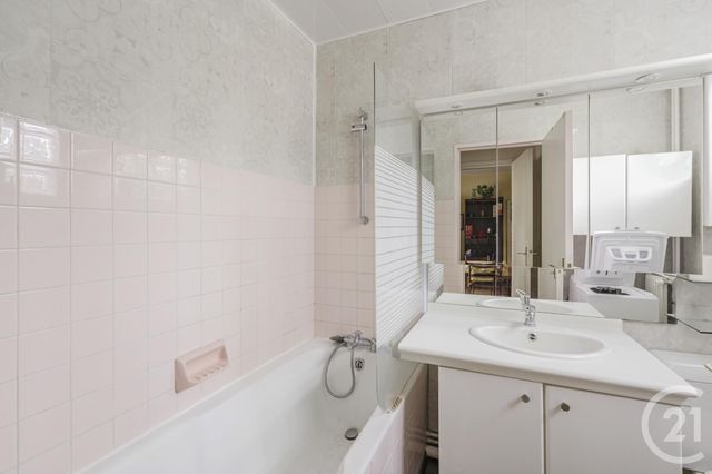 Appartement F2 à vendre - 2 pièces - 48.59 m2 - PARIS - 75011 - ILE-DE-FRANCE - Century 21 Parmentier - Saint Maur