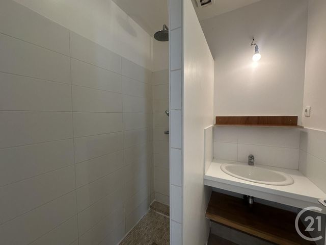 Appartement à louer - 2 pièces - 46.06 m2 - PARIS - 75011 - ILE-DE-FRANCE - Century 21 Parmentier - Saint Maur