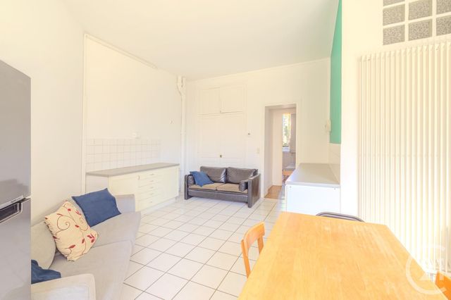 Appartement F4 à vendre - 4 pièces - 75.23 m2 - PARIS - 75011 - ILE-DE-FRANCE - Century 21 Parmentier - Saint Maur