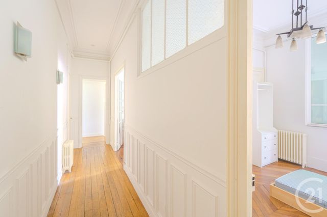 Appartement F4 à vendre - 4 pièces - 75.23 m2 - PARIS - 75011 - ILE-DE-FRANCE - Century 21 Parmentier - Saint Maur