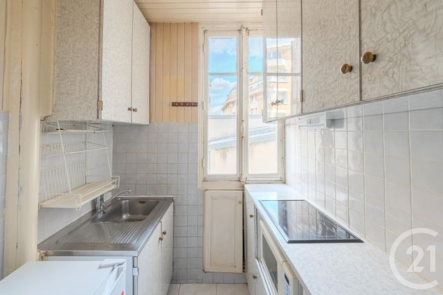 Afficher la photo en grand Appartement F2 à vendre - 2 pièces - 40.1 m2 - PARIS - 75011 - ILE-DE-FRANCE - Century 21 Parmentier - Saint Maur