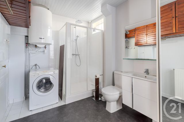 Afficher la photo en grand Appartement F2 à vendre - 2 pièces - 40.1 m2 - PARIS - 75011 - ILE-DE-FRANCE - Century 21 Parmentier - Saint Maur