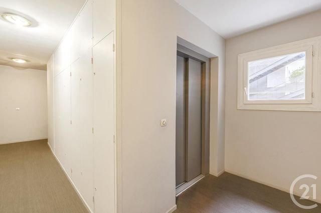 Afficher la photo en grand Appartement à vendre - 3 pièces - 70.86 m2 - PARIS - 75011 - ILE-DE-FRANCE - Century 21 Parmentier - Saint Maur