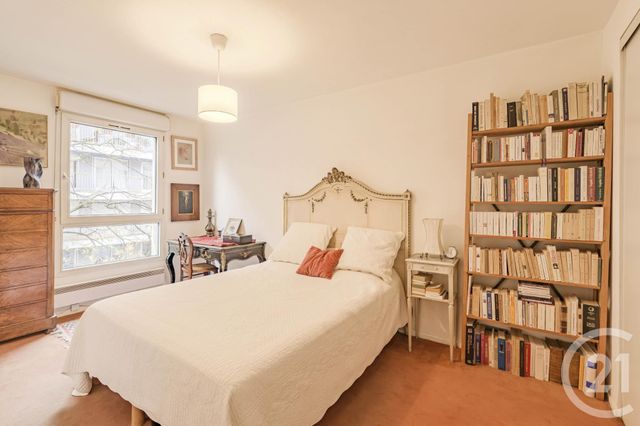 Afficher la photo en grand Appartement à vendre - 3 pièces - 70.86 m2 - PARIS - 75011 - ILE-DE-FRANCE - Century 21 Parmentier - Saint Maur
