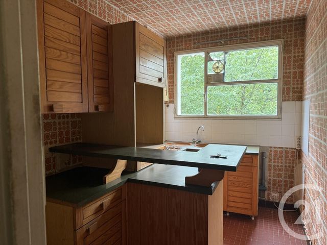 Afficher la photo en grand Appartement F1 à vendre - 1 pièce - 31.0 m2 - VITRY SUR SEINE - 94 - ILE-DE-FRANCE - Century 21 Parmentier - Saint Maur