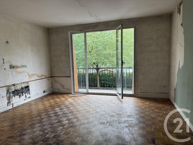 Afficher la photo en grand Appartement F1 à vendre - 1 pièce - 31.0 m2 - VITRY SUR SEINE - 94 - ILE-DE-FRANCE - Century 21 Parmentier - Saint Maur