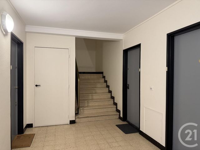 Afficher la photo en grand Appartement F1 à vendre - 1 pièce - 31.0 m2 - VITRY SUR SEINE - 94 - ILE-DE-FRANCE - Century 21 Parmentier - Saint Maur