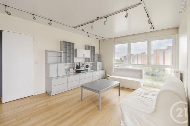 Afficher la photo en grand Appartement F3 à vendre - 3 pièces - 70.64 m2 - MAISONS ALFORT - 94 - ILE-DE-FRANCE - Century 21 Parmentier - Saint Maur