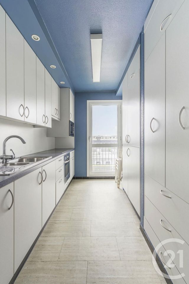 Afficher la photo en grand Appartement F3 à vendre - 3 pièces - 70.64 m2 - MAISONS ALFORT - 94 - ILE-DE-FRANCE - Century 21 Parmentier - Saint Maur