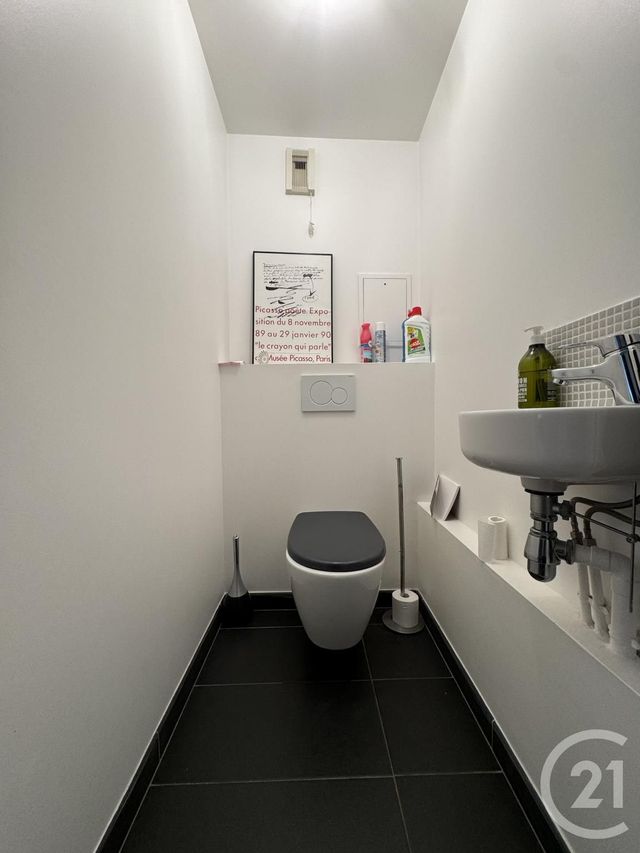 Appartement F3 à vendre - 3 pièces - 71.0 m2 - PARIS - 75011 - ILE-DE-FRANCE - Century 21 Parmentier - Saint Maur