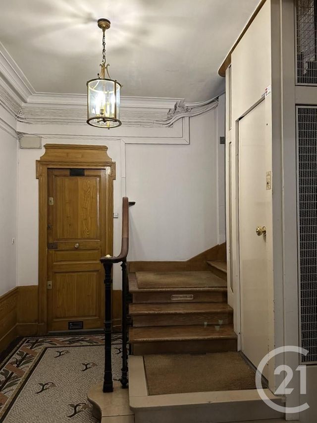 Appartement F2 à vendre - 2 pièces - 37.52 m2 - PARIS - 75011 - ILE-DE-FRANCE - Century 21 Parmentier - Saint Maur