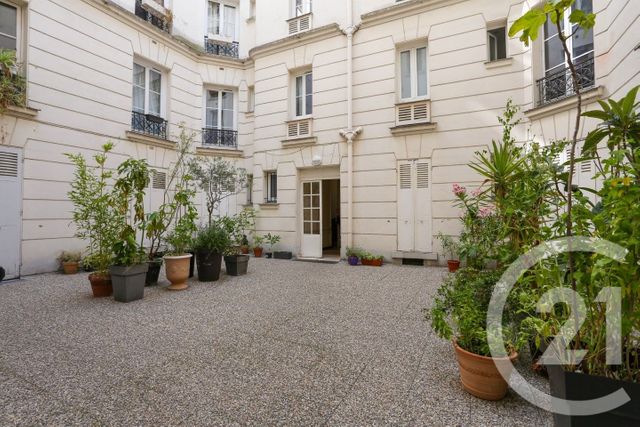Appartement F4 à vendre - 4 pièces - 86.41 m2 - PARIS - 75011 - ILE-DE-FRANCE - Century 21 Parmentier - Saint Maur