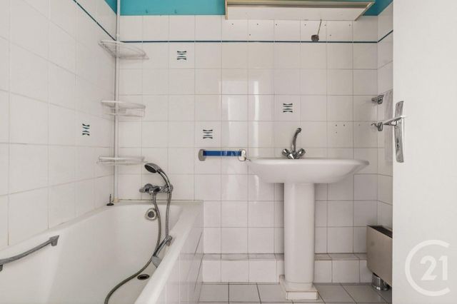 Appartement F3 à vendre - 3 pièces - 57.51 m2 - PARIS - 75011 - ILE-DE-FRANCE - Century 21 Parmentier - Saint Maur