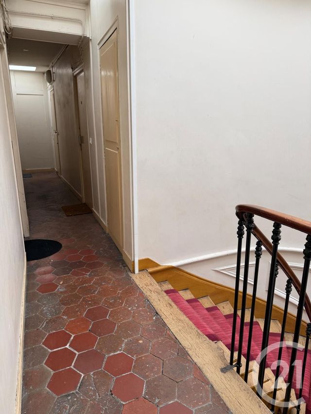 Appartement Chambre à vendre - 1 pièce - 10.09 m2 - PARIS - 75010 - ILE-DE-FRANCE - Century 21 Parmentier - Saint Maur