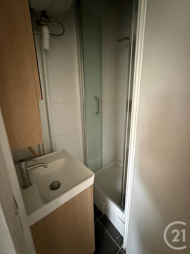 Appartement Chambre à vendre - 1 pièce - 10.09 m2 - PARIS - 75010 - ILE-DE-FRANCE - Century 21 Parmentier - Saint Maur
