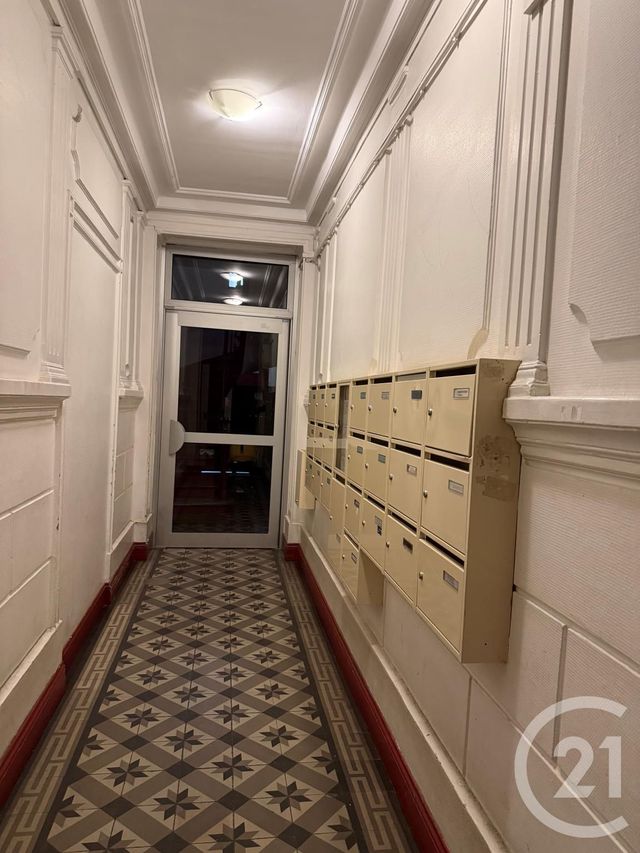Appartement F3 à vendre - 3 pièces - 54.11 m2 - PARIS - 75019 - ILE-DE-FRANCE - Century 21 Parmentier - Saint Maur