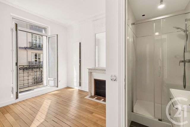 Appartement F5 à vendre - 5 pièces - 87.12 m2 - PARIS - 75011 - ILE-DE-FRANCE - Century 21 Parmentier - Saint Maur
