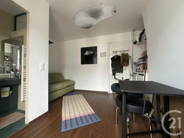 Appartement F1 à vendre - 1 pièce - 14.3 m2 - PARIS - 75011 - ILE-DE-FRANCE - Century 21 Parmentier - Saint Maur