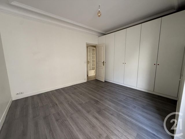 Appartement F5 à vendre - 5 pièces - 111.09 m2 - PARIS - 75011 - ILE-DE-FRANCE - Century 21 Parmentier - Saint Maur