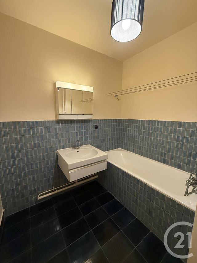 Appartement F1 à vendre - 1 pièce - 28.95 m2 - PARIS - 75011 - ILE-DE-FRANCE - Century 21 Parmentier - Saint Maur