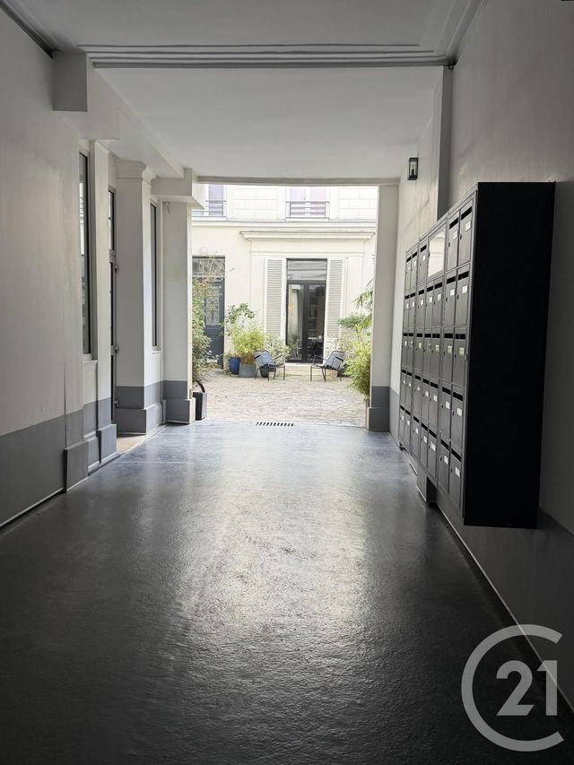 Appartement Studette à vendre - 1 pièce - 14.7 m2 - PARIS - 75010 - ILE-DE-FRANCE - Century 21 Parmentier - Saint Maur