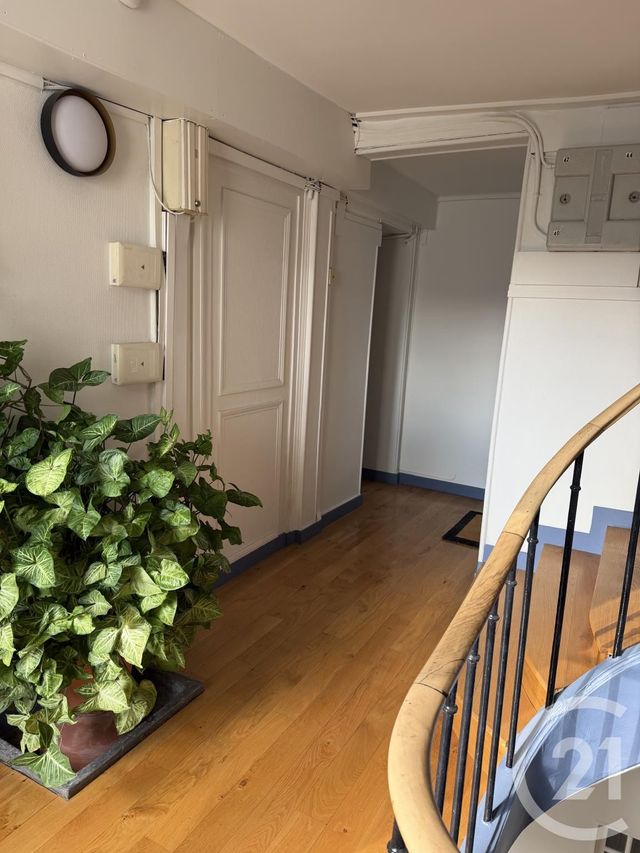 Appartement Studette à vendre - 1 pièce - 14.7 m2 - PARIS - 75010 - ILE-DE-FRANCE - Century 21 Parmentier - Saint Maur