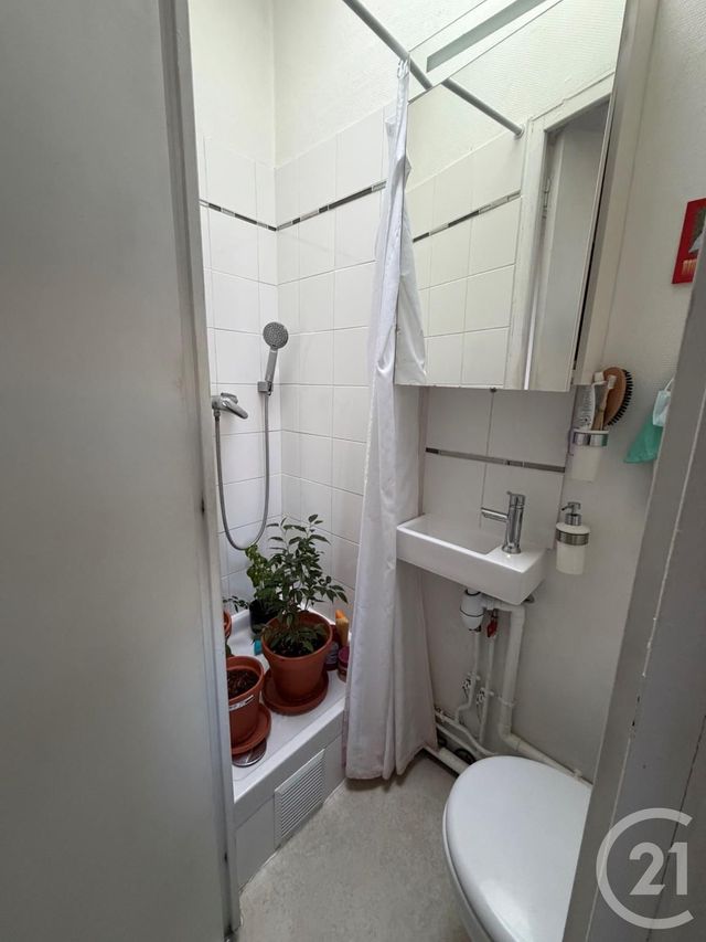 Appartement Studette à vendre - 1 pièce - 11.92 m2 - PARIS - 75011 - ILE-DE-FRANCE - Century 21 Parmentier - Saint Maur