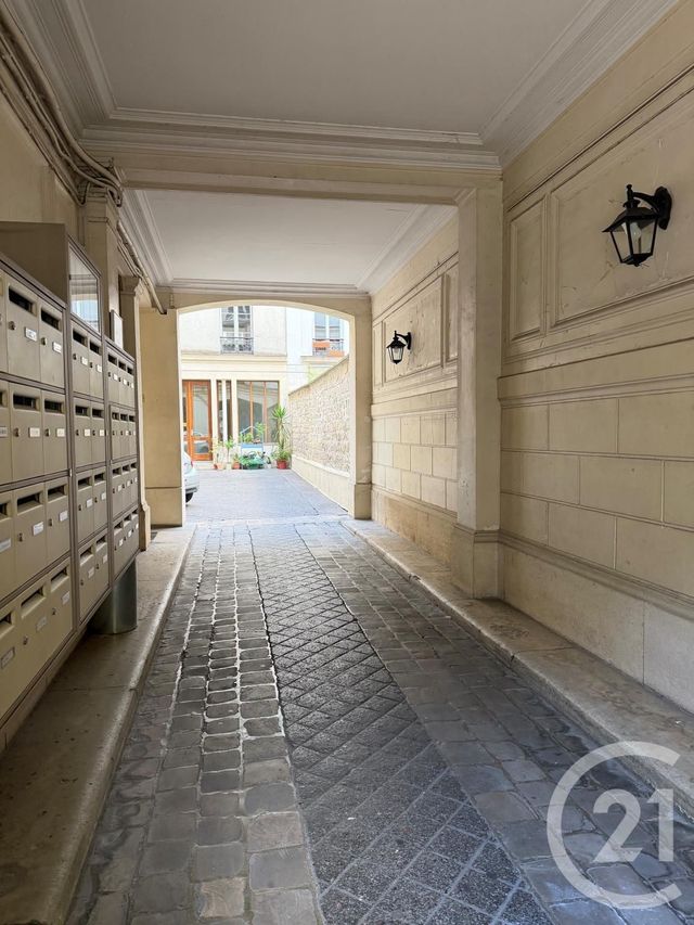 Appartement Studette à vendre - 1 pièce - 10.06 m2 - PARIS - 75011 - ILE-DE-FRANCE - Century 21 Parmentier - Saint Maur